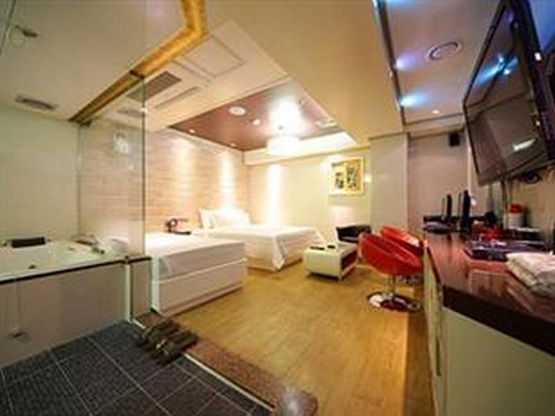Louis Hotel Seongnam Zewnętrze zdjęcie